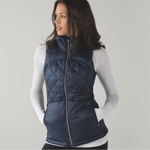 Lululemon Down for a Run Vest Inkwell Size 8